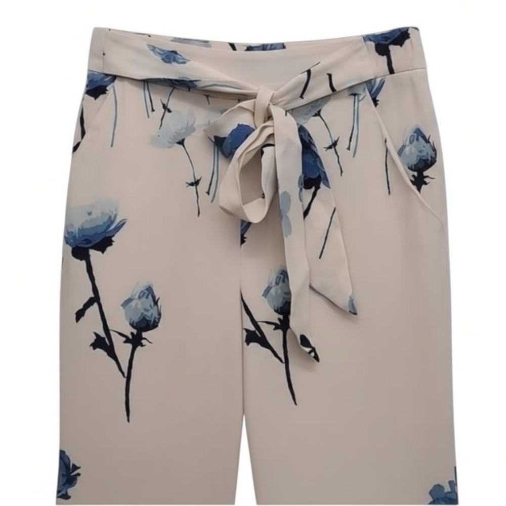 Aritzia Wilfred Cropped Slacks Size Small White & Blue Lightweight Trousers - Picture 2 of 4